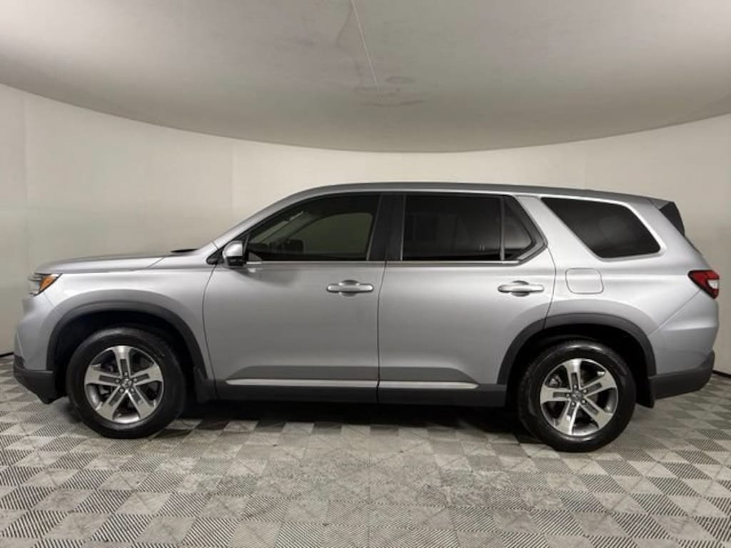 Used 2025 Honda Pilot EX-L SUV