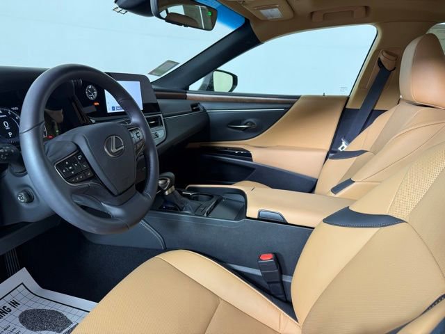 2025 Lexus ES 350 Base photo 4