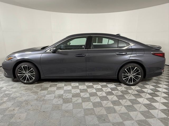 2024 Lexus ES 300h Base photo 2