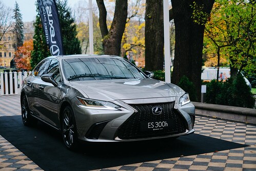Infiniti Vs Lexus >> Compare Lexus Es 350 Vs Infiniti Q50 Hennessy Lexus Of Infiniti Vs Lexus >> Compare Lexus Es 350 Vs Infiniti Q50 Hennessy Lexus Of
