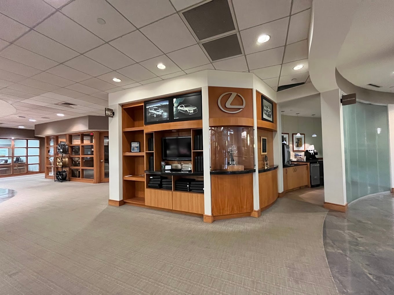 Hennessy Lexus Atlanta Lexus showroom interior