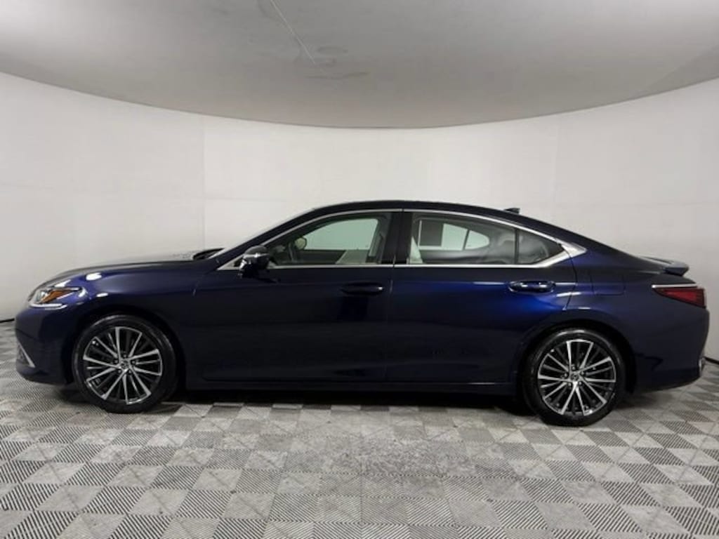 Used 2025 Lexus ES 300h Base Sedan