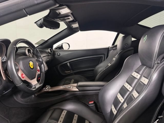 2014 Ferrari California Base - Photo 23