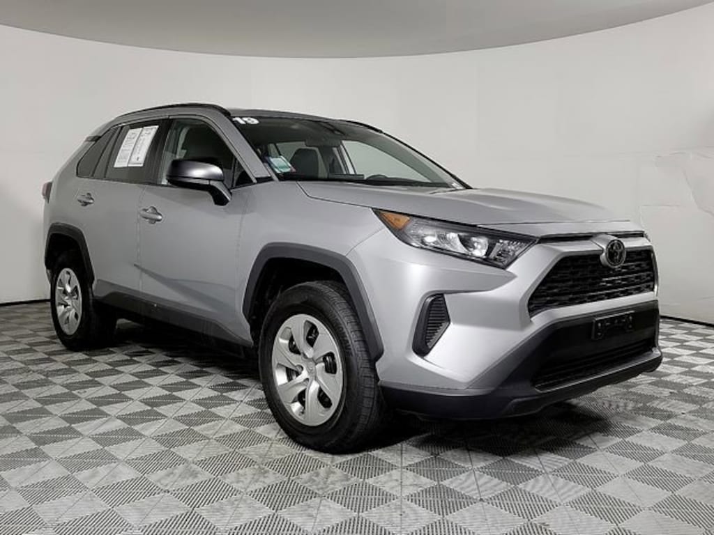 Used 2019 Toyota RAV4 LE SUV