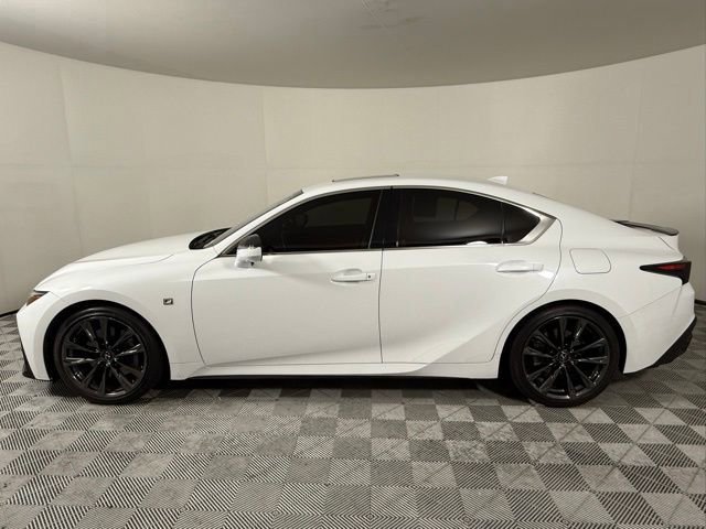 2022 Lexus IS 350 F SPORT photo 2