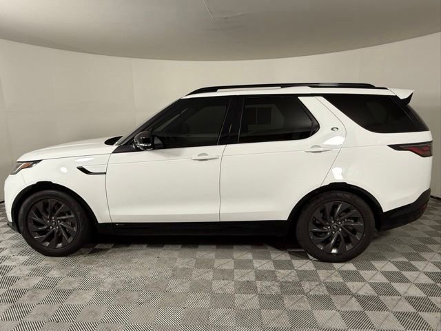2022 Land Rover Discovery P300 S S R-Dynamic photo 2