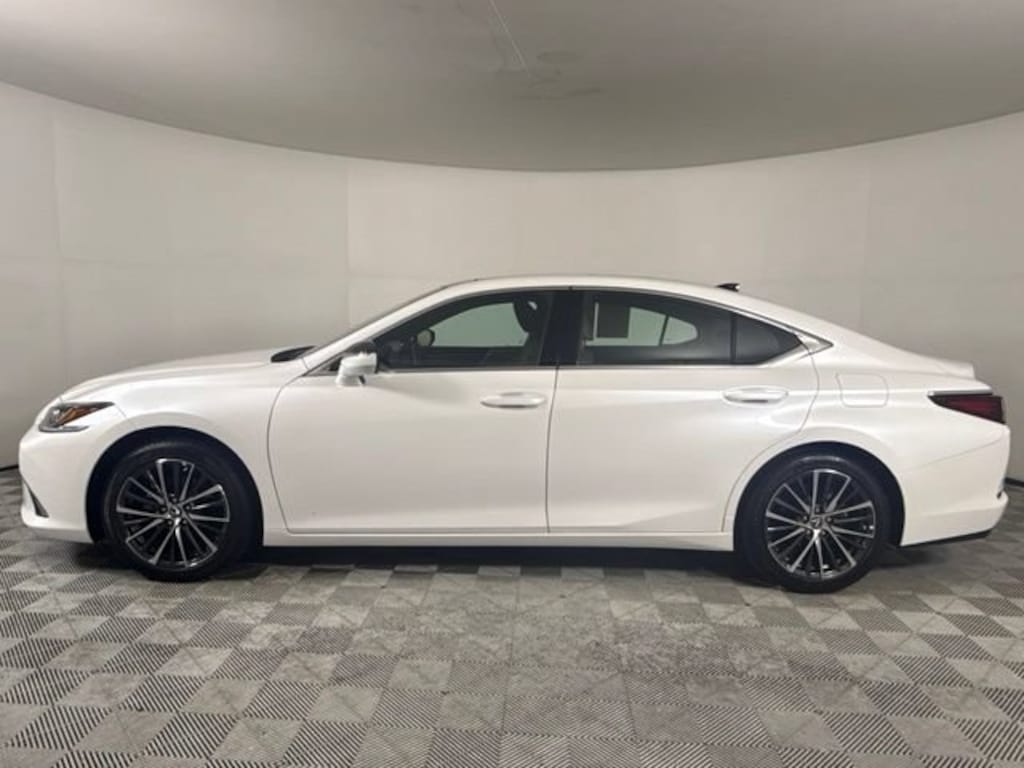 Used 2025 Lexus ES 350 Base Sedan