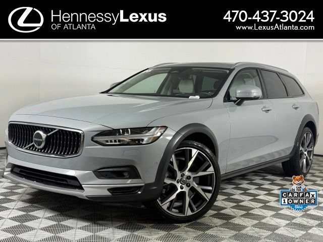 2025 Volvo V90 Cross Country B6 Ultra AWD's photo