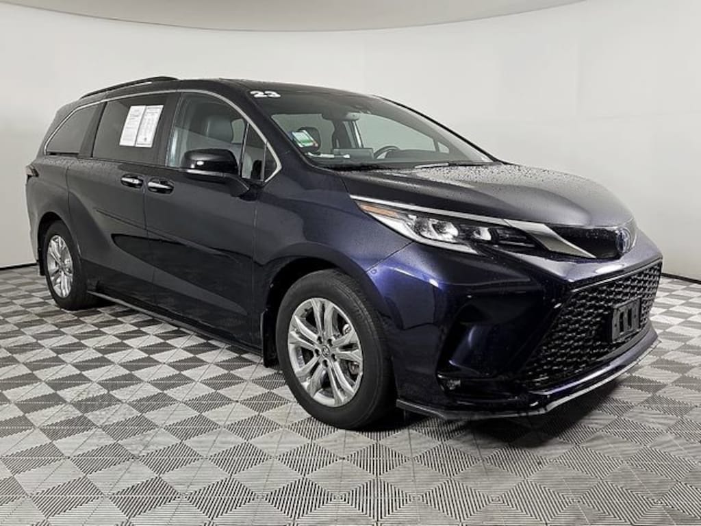 Used 2023 Toyota Sienna XSE 7 Passenger Van Passenger Van