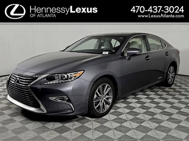 2016 Lexus ES 350 300h's photo