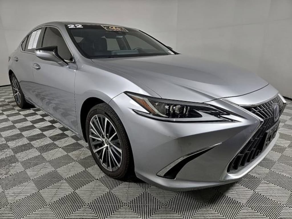 Used 2022 Lexus ES 300h Sedan