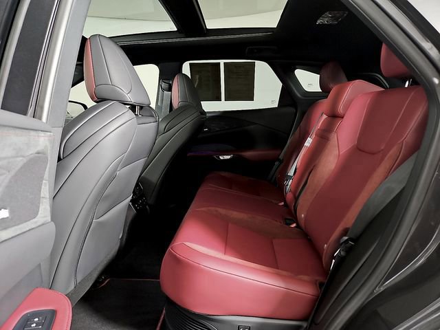 2026 Lexus RX Hybrid 500h - Photo 11