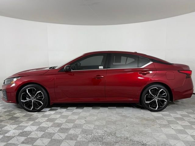 Used 2025 Nissan Altima SR with VIN 1N4BL4CV9SN324266 for sale in Atlanta, GA