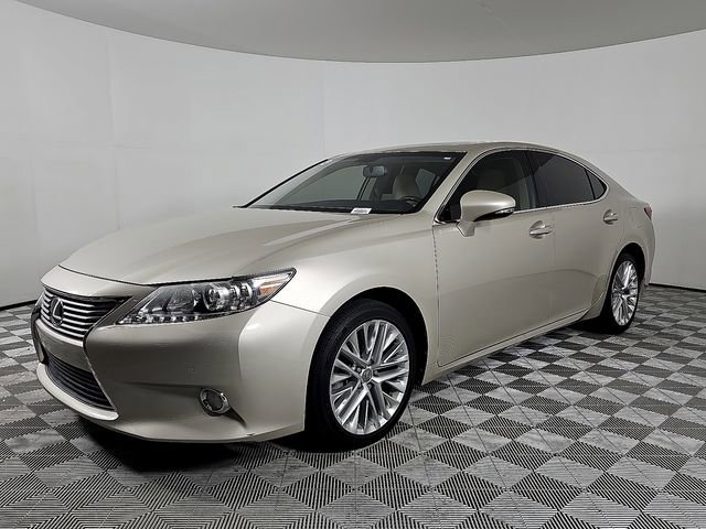 2013 Lexus ES 350 photo 2