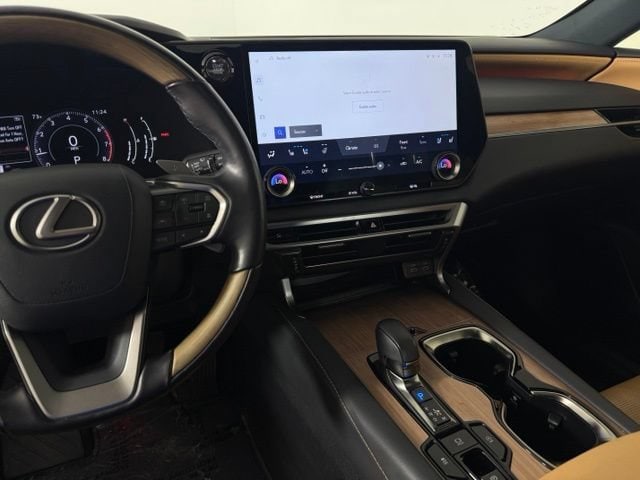 2023 Lexus RX 350 - Photo 25