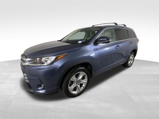 Used 2018 Toyota Highlander Limited with VIN 5TDYZRFH7JS246133 for sale in Atlanta, GA