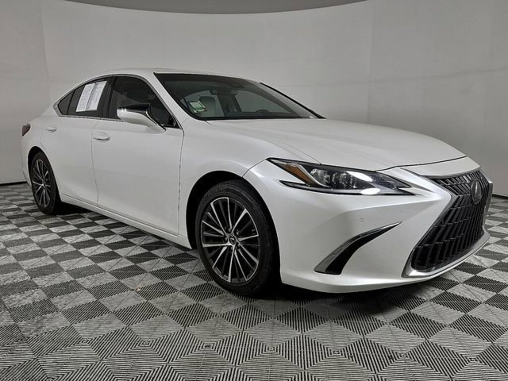Used 2023 Lexus ES 350 Sedan