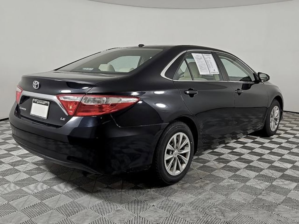 Used 2016 Toyota Camry LE Sedan