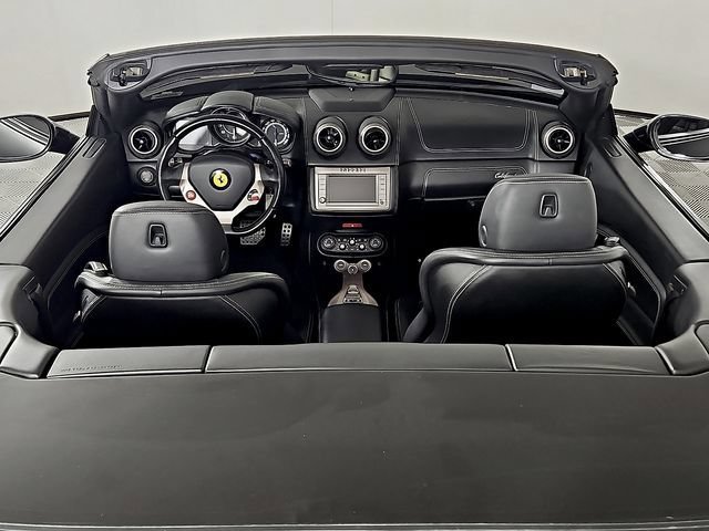2014 Ferrari California Base - Photo 31