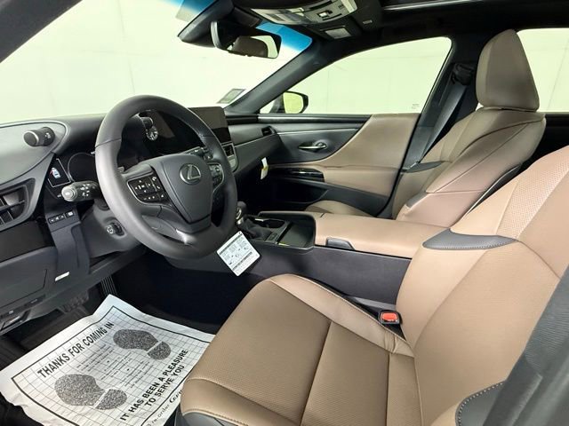 2025 Lexus ES 350 photo 4