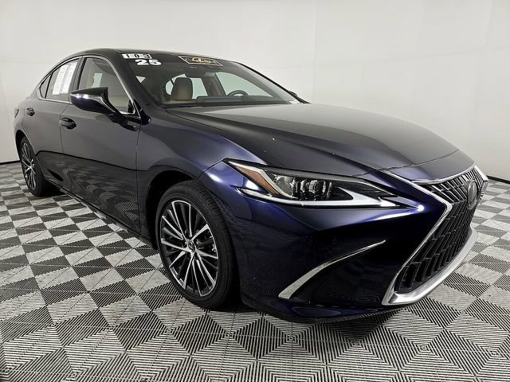 Used 2025 Lexus ES 300h Base Sedan
