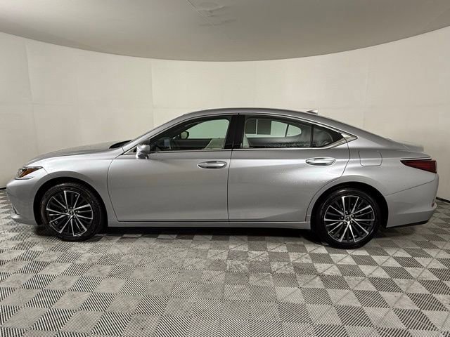 2025 Lexus ES 350 Base photo 2