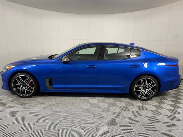 2022 Kia Stinger GT2 photo 2