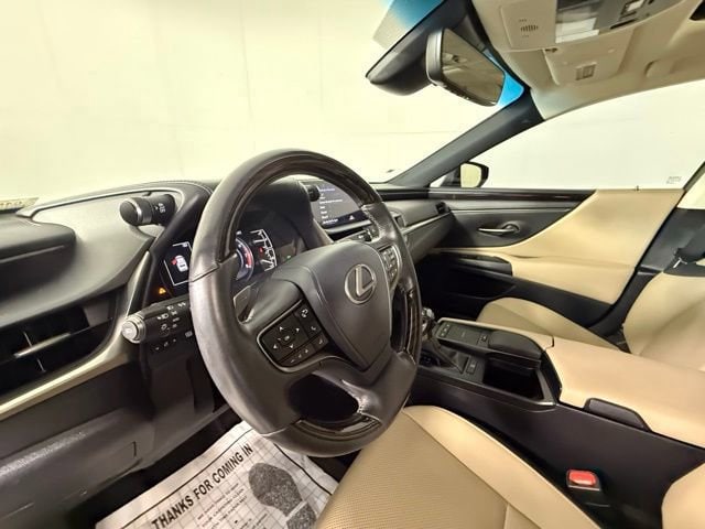 2021 Lexus ES 350 - Photo 7