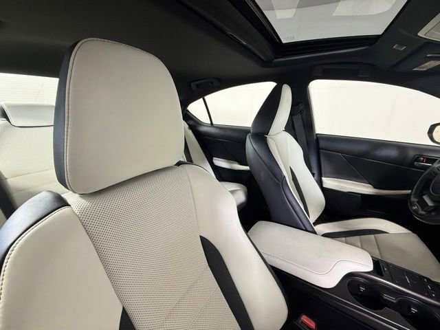 2021 Lexus IS 350 F SPORT - Photo 31