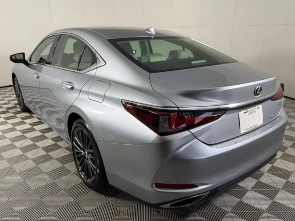 Certified 2023 Lexus ES 350 Sedan