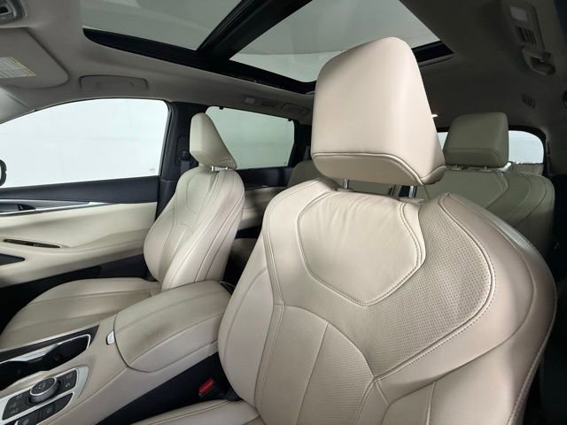 2023 Infiniti QX60 Luxe photo 3
