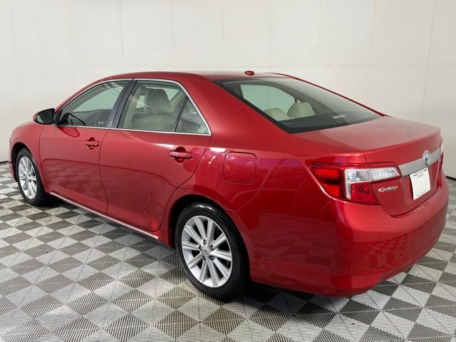 2013 Toyota Camry XLE photo 3