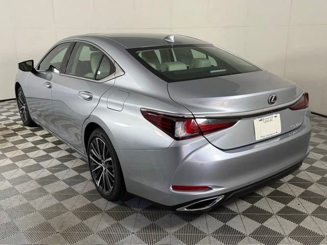 2025 Lexus ES 350 photo 3