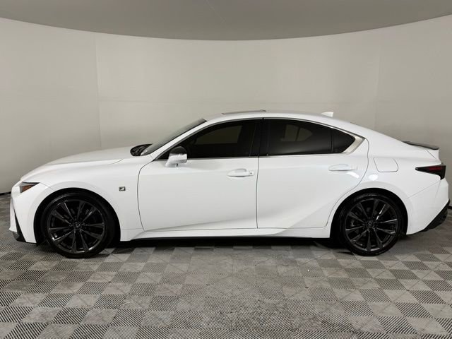 2023 Lexus IS 350 F SPORT photo 2