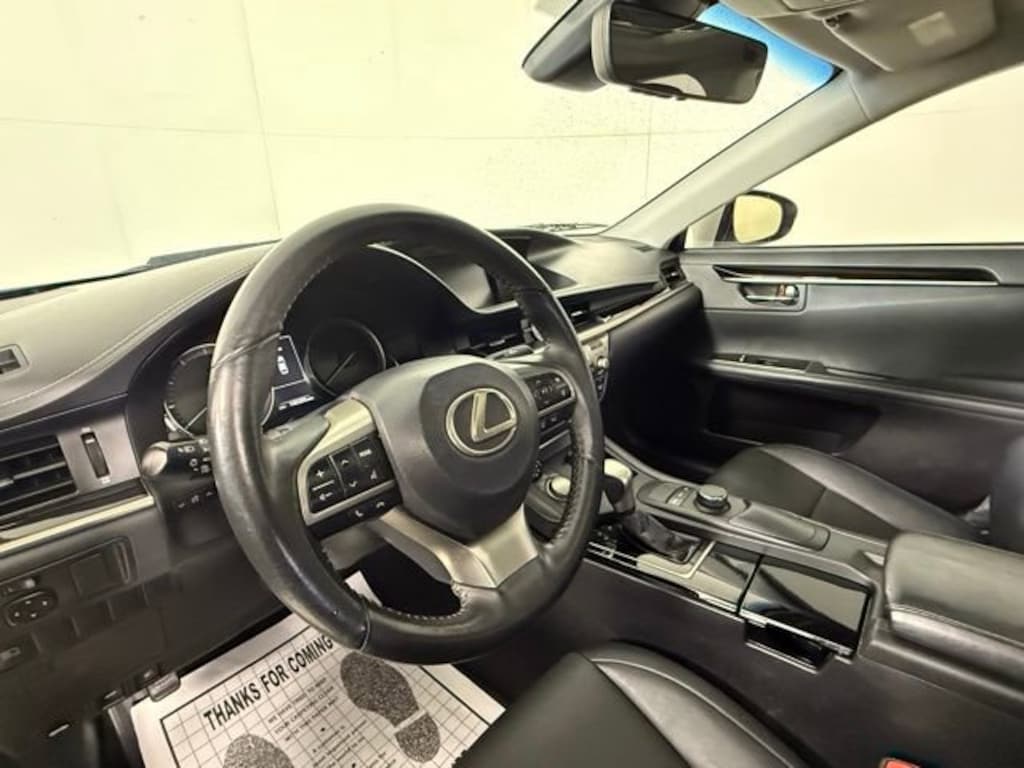 Used 2017 Lexus ES 350  Sedan