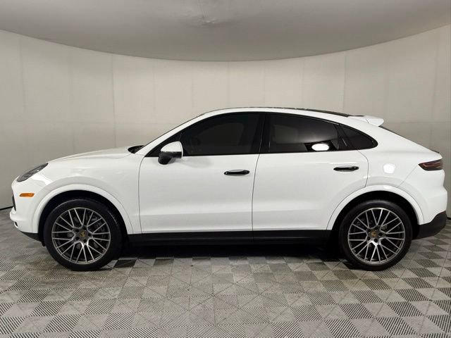 2023 Porsche Cayenne Coupe Platinum Edition photo 3
