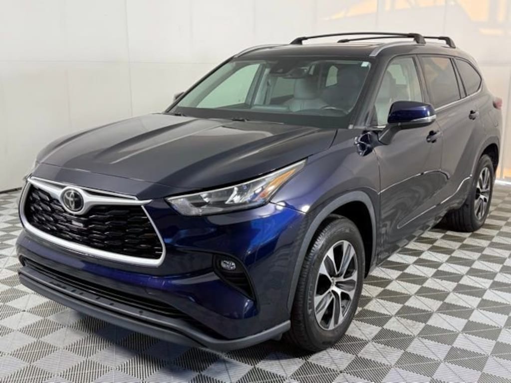 Used 2020 Toyota Highlander XLE SUV