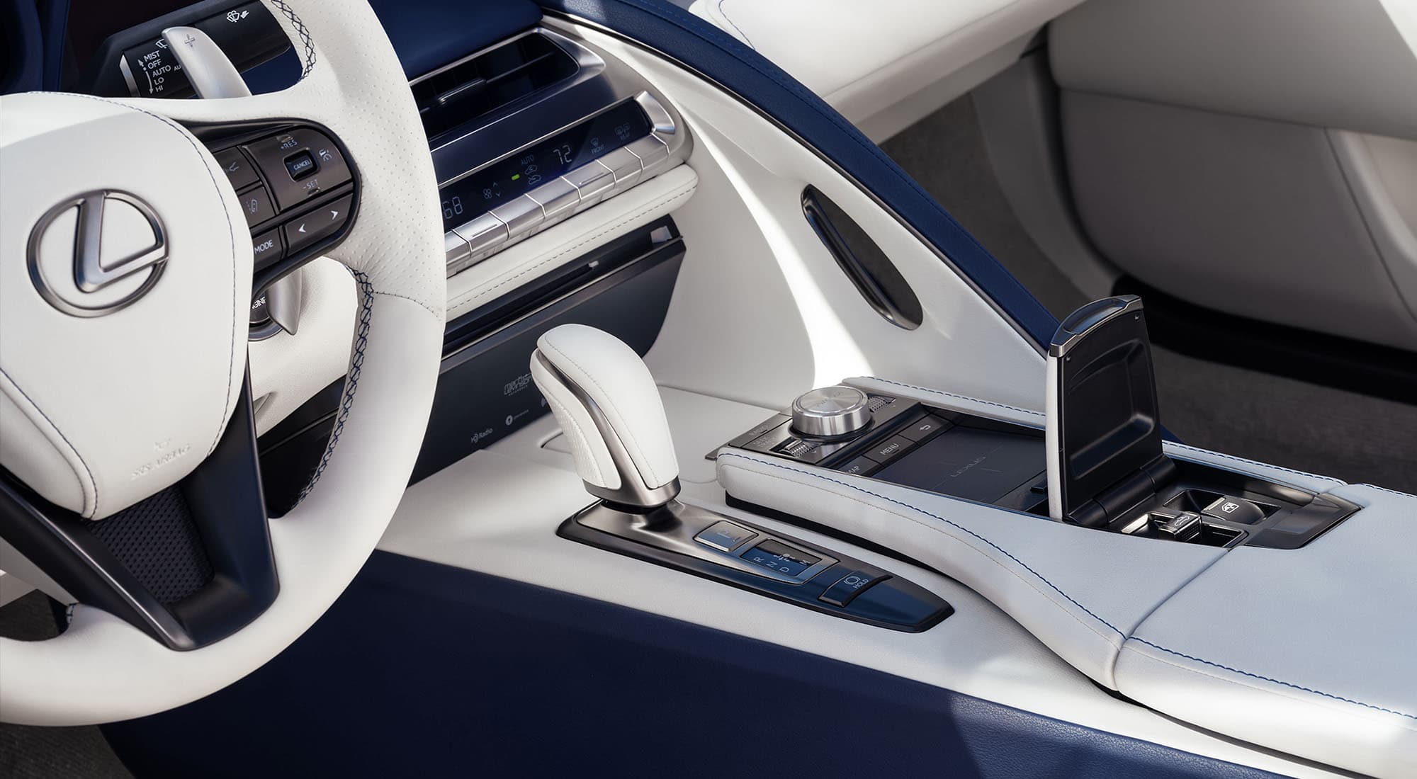 2020 Lexus LC 500 Convertible Center Console