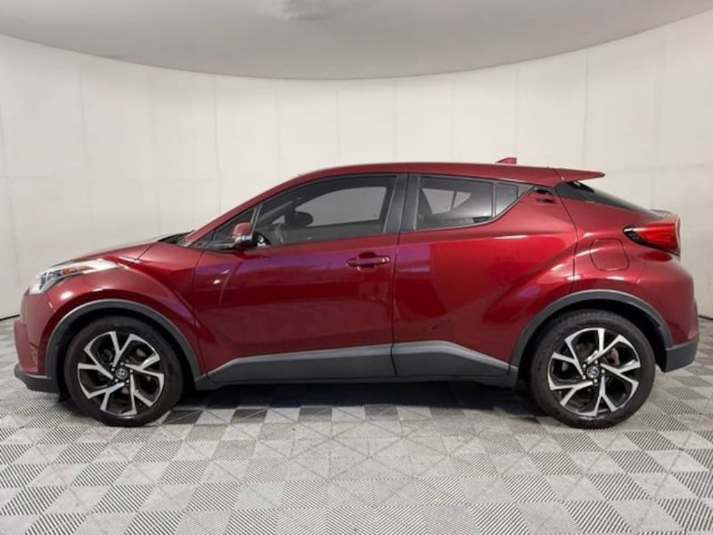 Used 2018 Toyota C-HR XLE SUV