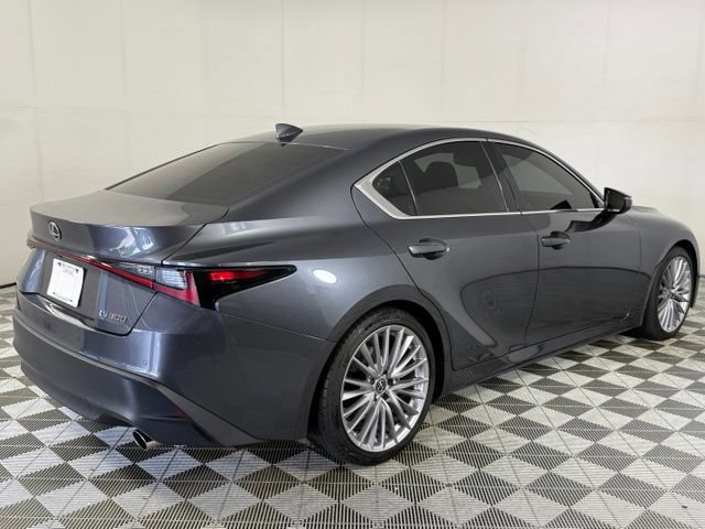 2025 Lexus IS 300 - Photo 9