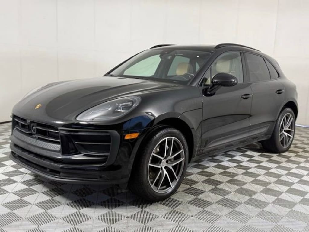 Used 2024 Porsche Macan SUV