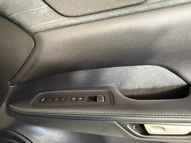 2025 Lexus RX PHEV 450h+ - Photo 32