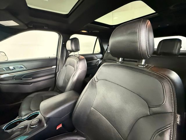 2016 Ford Explorer Limited photo 4