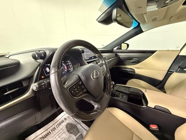2021 Lexus ES 350 - Photo 7
