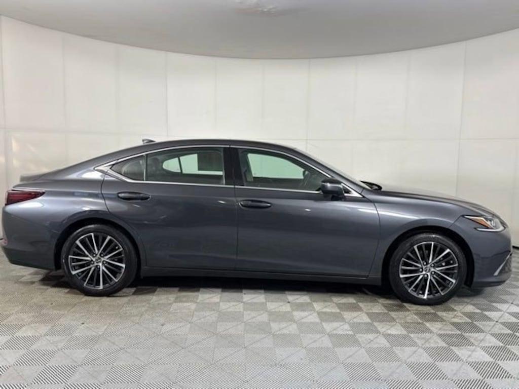 Certified 2022 Lexus ES 350 Sedan