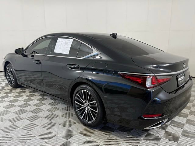 2022 Lexus ES 350 photo 2