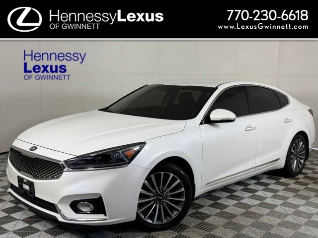 2017 Kia Cadenza Premium's photo