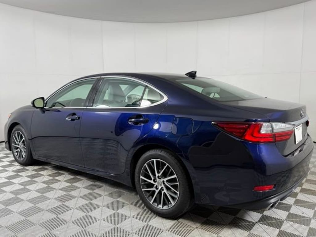 Used 2018 Lexus ES 350 Sedan
