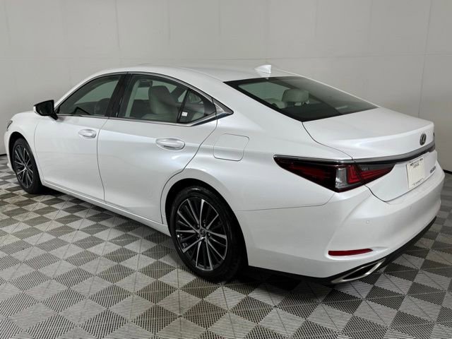 2025 Lexus ES 350 Base photo 2