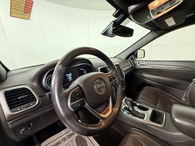 2018 Jeep Grand Cherokee Overland photo 2